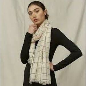 Anthropologie Rachel Pally window pane scarf